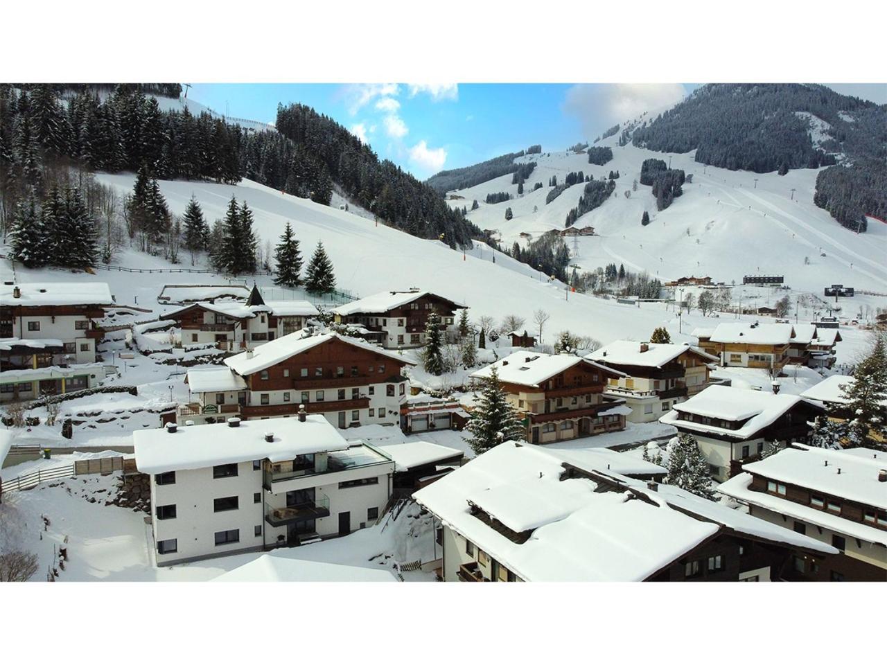 Ferienwohnungen Falkenstein Hinterglemm Saalbach-Hinterglemm Room photo